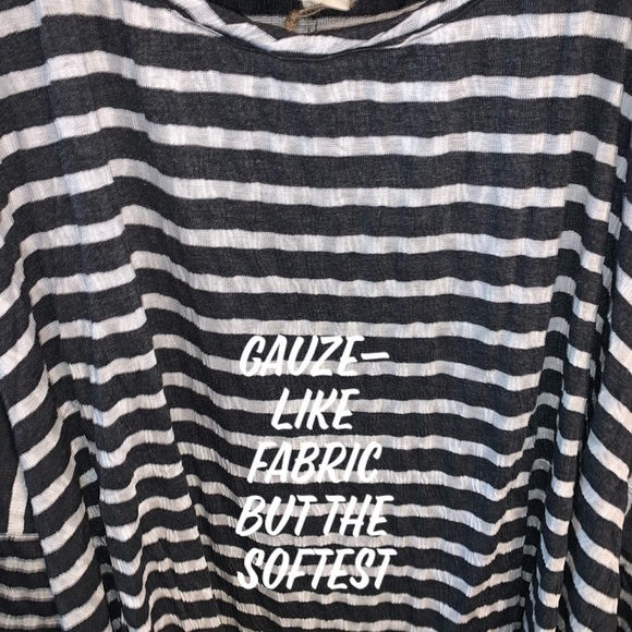 PLUS Size Gray Striped Boxy Slub Tunic Top - Picture 10 of 11